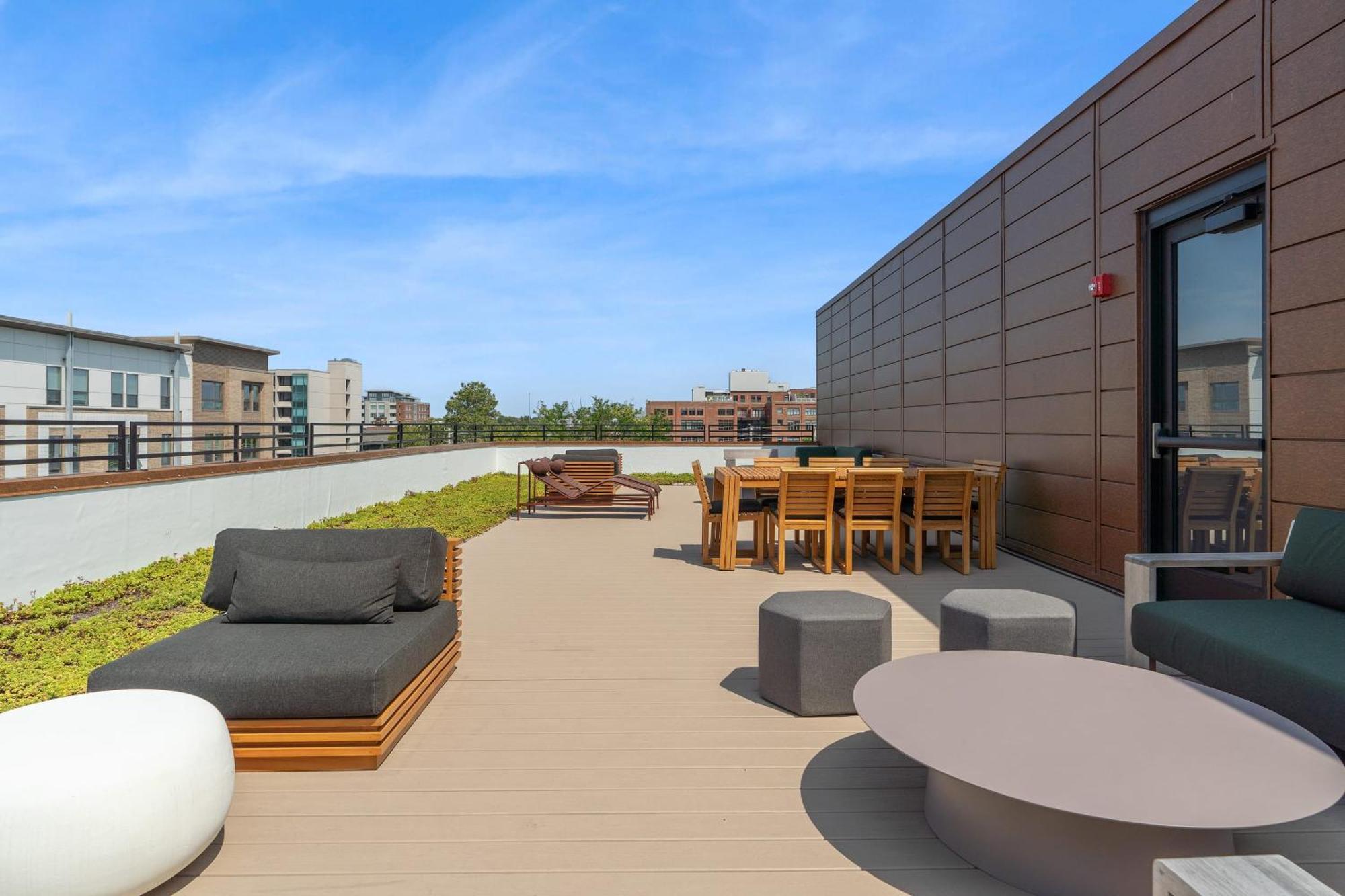 Cozysuites On Mass With Garage Parking #4 Indianapolis Ngoại thất bức ảnh